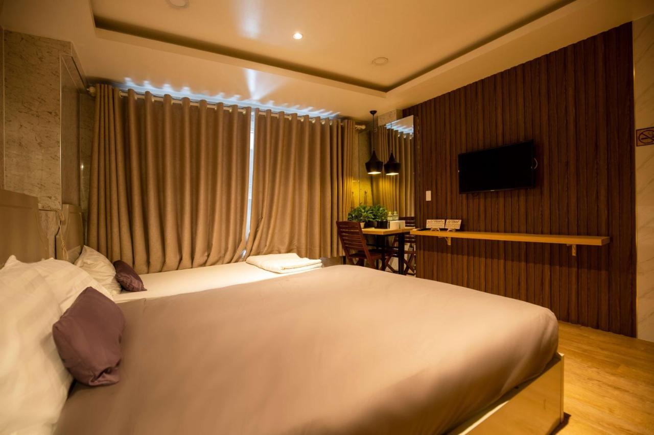 La Hotel Q10 Ho Chi Minh City Exterior photo
